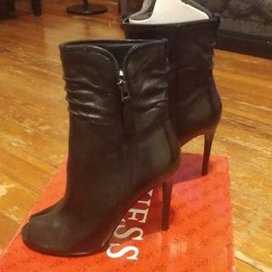 "Charia" Guess booties